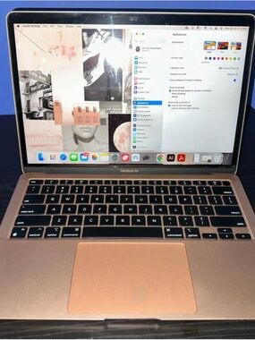Apple MacBook Air M1 2020 - Gold Like New
